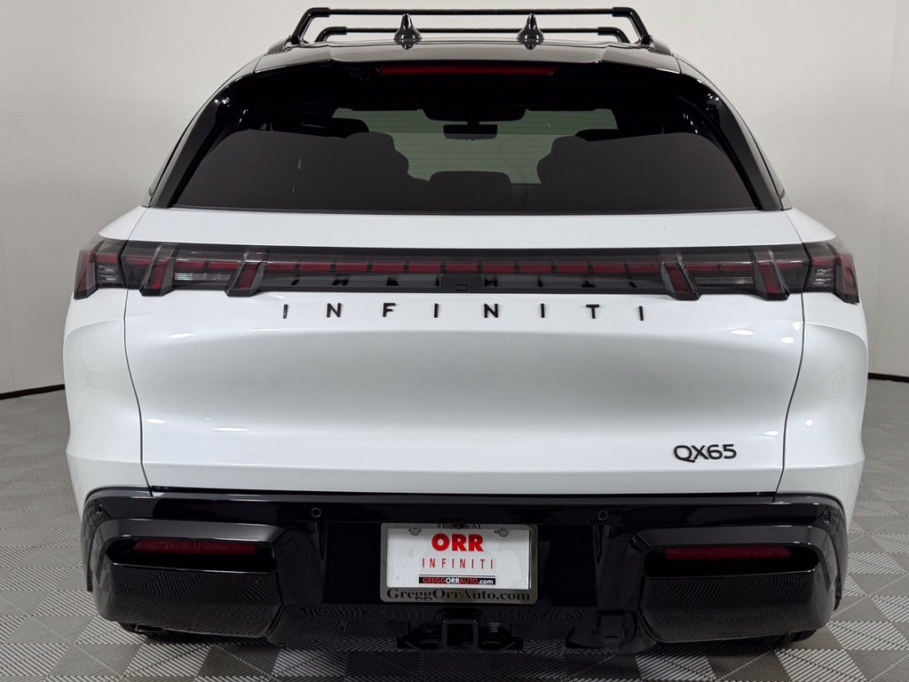 New 2027 2T RAD WHT INFINITI Autograph AWD image 10