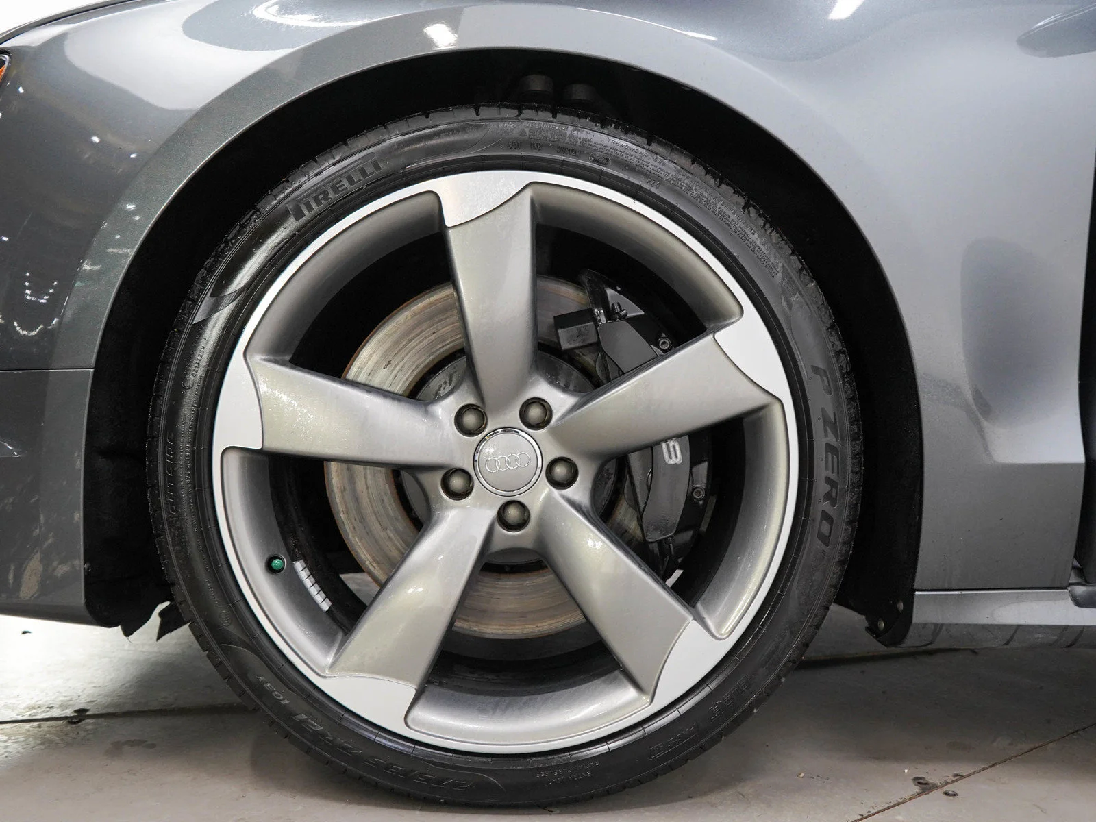Used 2015 Daytona Gray Pearl Audi 4.0T image 32