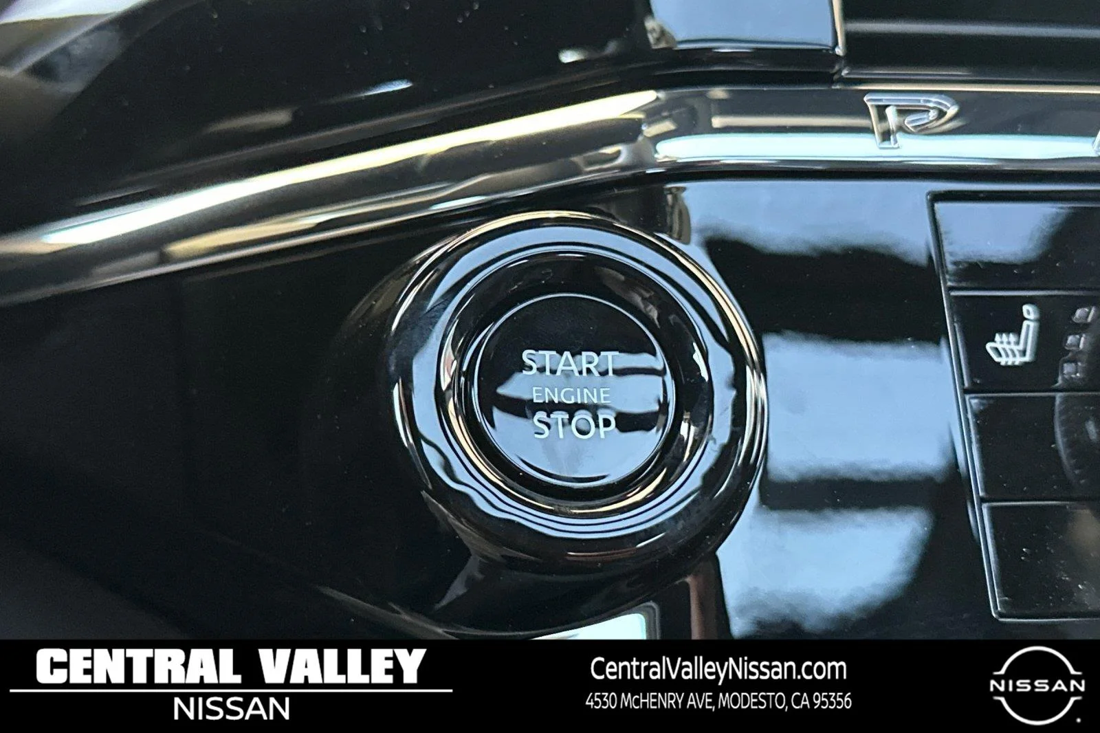 New 2026 Baltic Teal Pearl / Super Black Two-tone Nissan Rock Creek® image 23