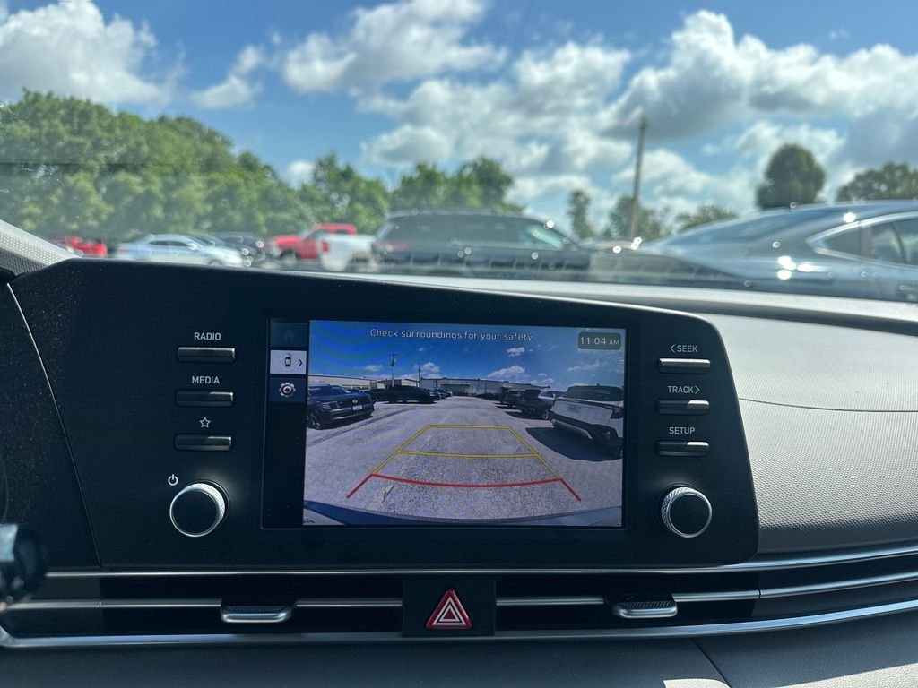 Used 2026 Amazon Gray Hyundai SE image 15