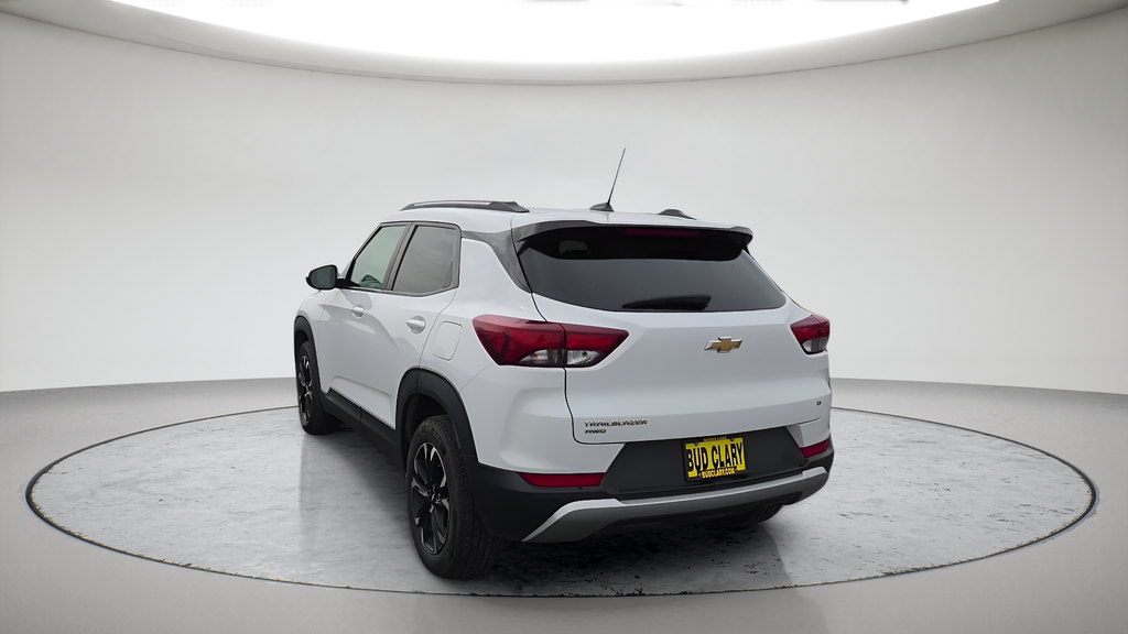 Used 2023 White Chevrolet LT image 12