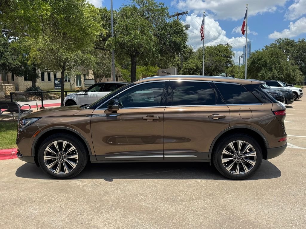 Used 2022 Brown Lincoln Reserve image 5