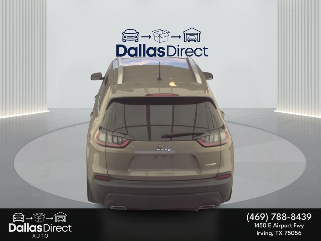 Used 2019 Light Brownstone Pearlcoat Jeep Latitude image 7