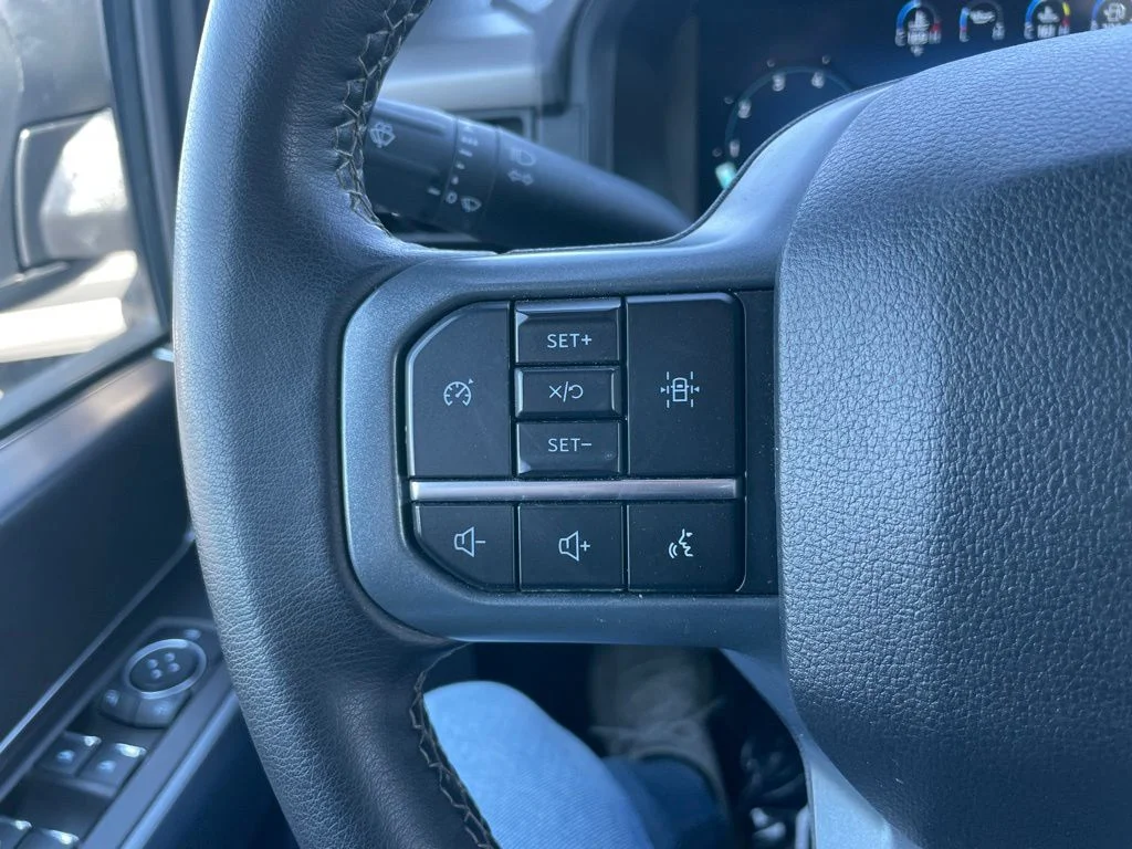 Used 2024 Silver Ford XLT image 24
