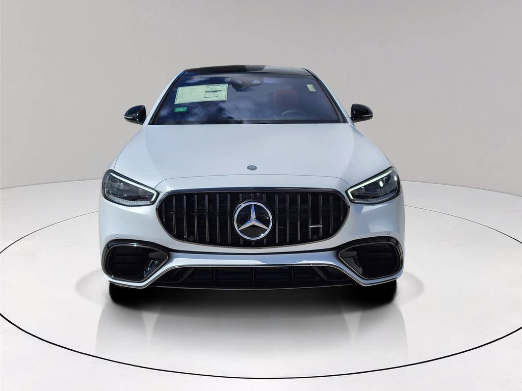 New 2026 MANUFAKTUR Moonlight White Magno Mercedes-Benz AMG® S 63 E 4MATIC® Sedan image 2