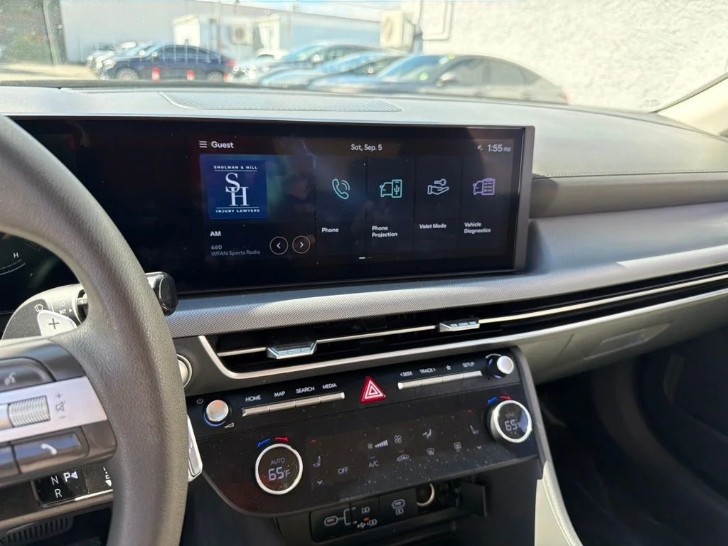 Used 2024 Silver Hyundai SEL image 34