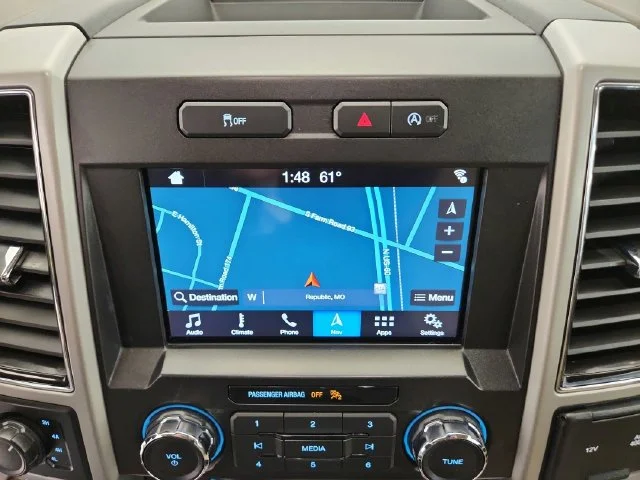 Used 2018 White Gold Ford Lariat image 18