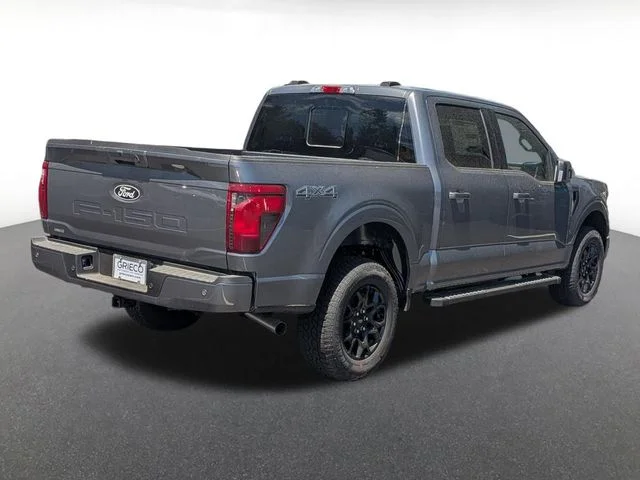 New 2026 Carbonized Gray Metallic Ford XLT image 3
