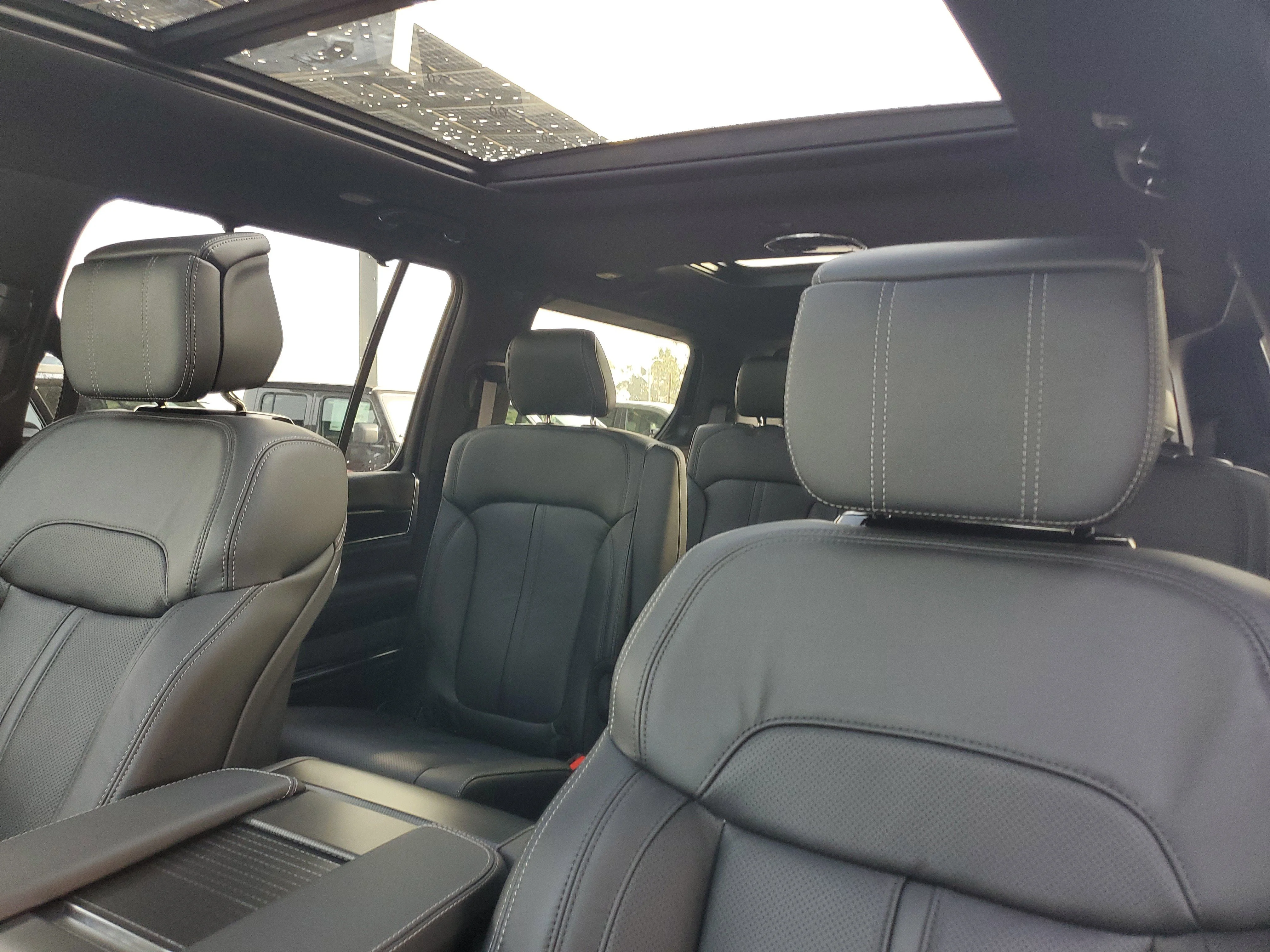 New 2026 Baltic Gray Metallic Clearcoat Jeep Summit Obsidian image 13