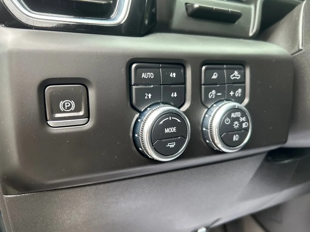 Certified Used 2023 ONYX BLACK GMC Denali image 23