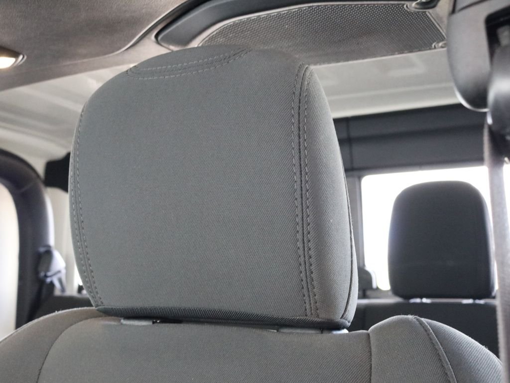 Used 2021 Gray Jeep Rubicon image 24