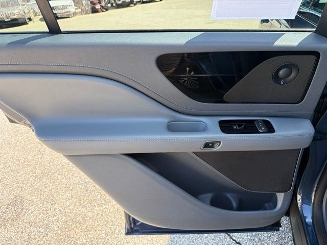 Used 2020 Diamond Lincoln Reserve image 14