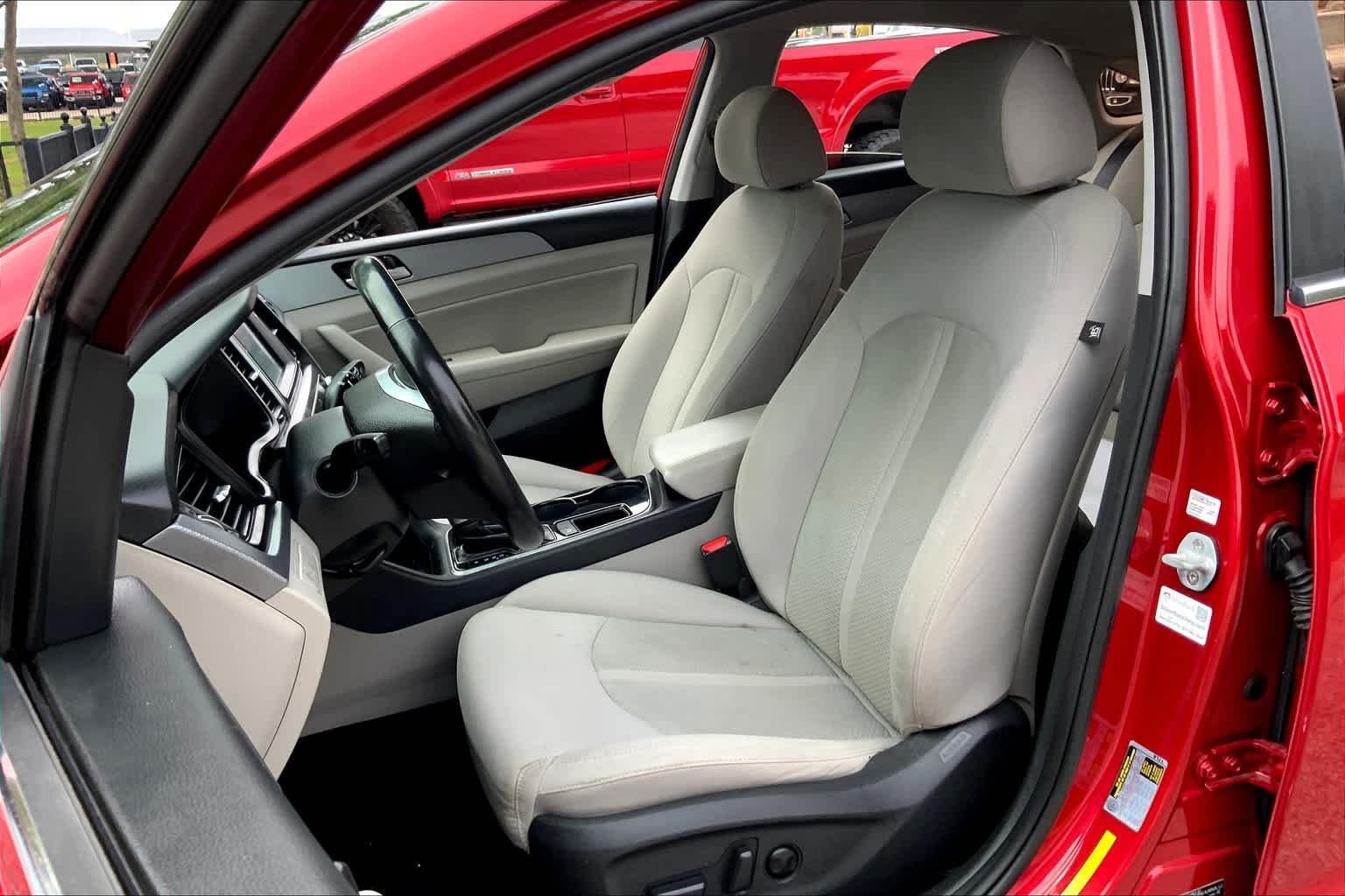 Used 2019 Scarlet Red Hyundai SEL image 8