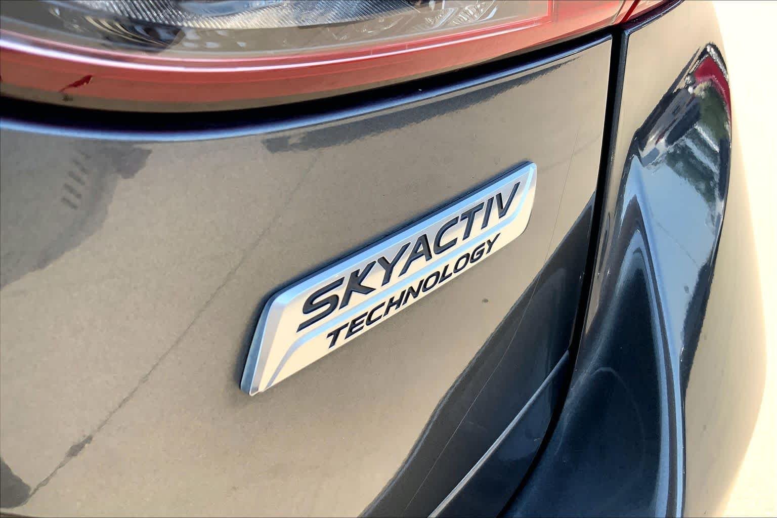 Used 2015 Meteor Gray Mica Mazda s Grand Touring image 10