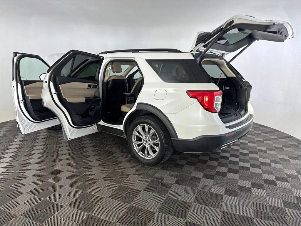 Used 2020 White Ford XLT image 18