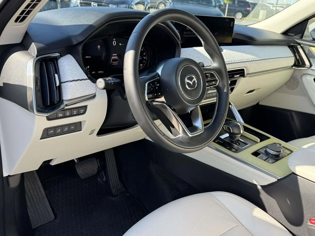 Used 2026 White Mazda 3.3 Turbo S Premium Plus image 2