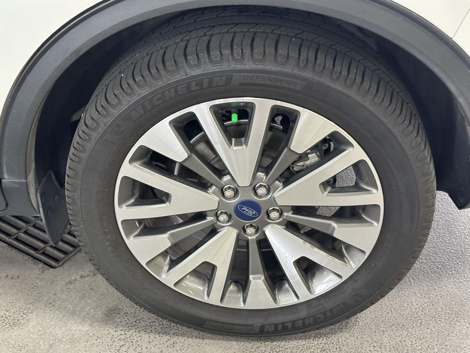 Used 2021 Star White Metallic Tri-Coat Ford Titanium Hybrid image 14