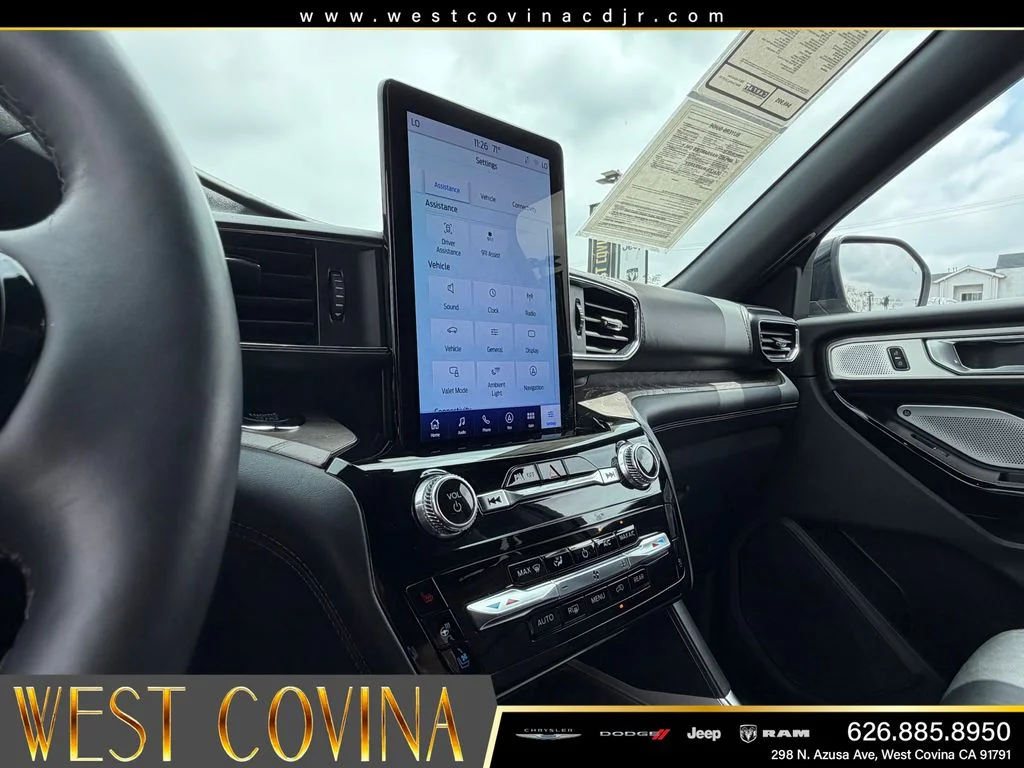 Used 2024 Silver Ford Platinum image 19