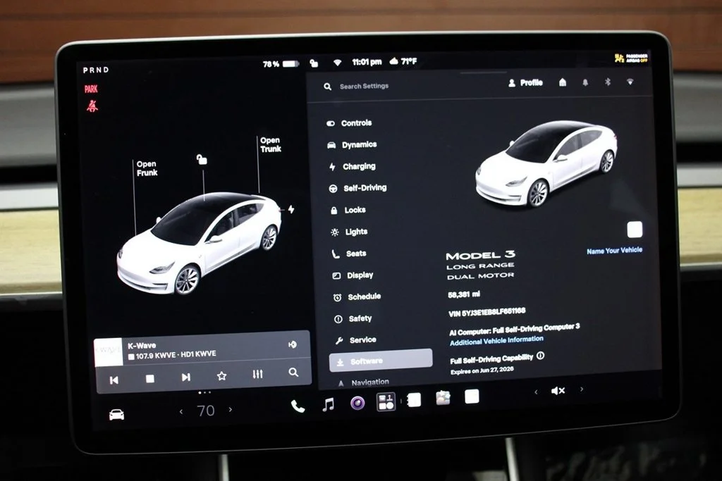 Used 2020 Pearl White Multi-Coat Tesla Long Range image 17