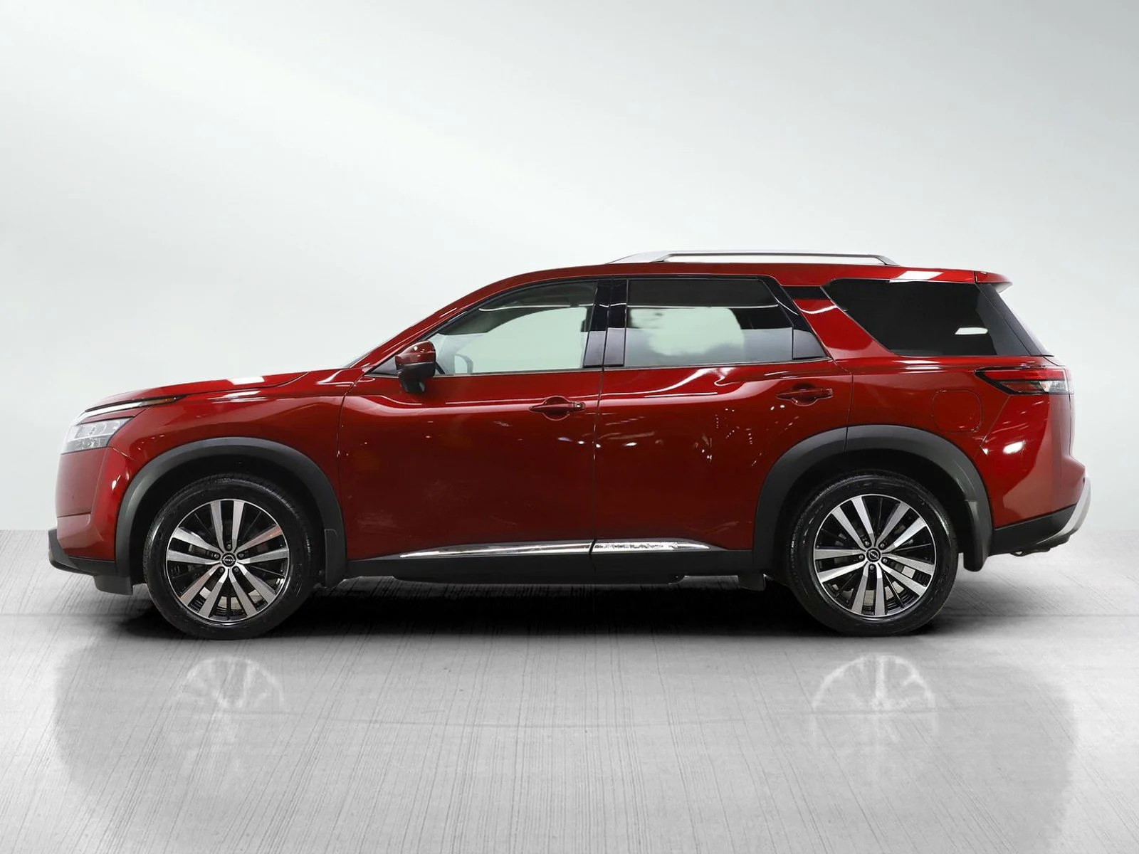 Used 2024 Nissan Pathfinder Platinum with VIN 5N1DR3DK8RC222555 for sale in Wayzata, Minnesota