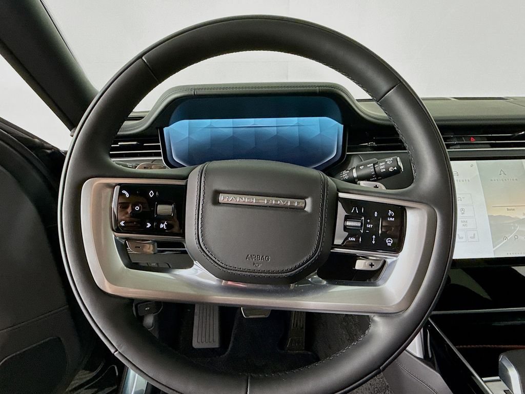 New 2026 Santorini Black LAND ROVER SE LWB 7-Seats / V8 image 12