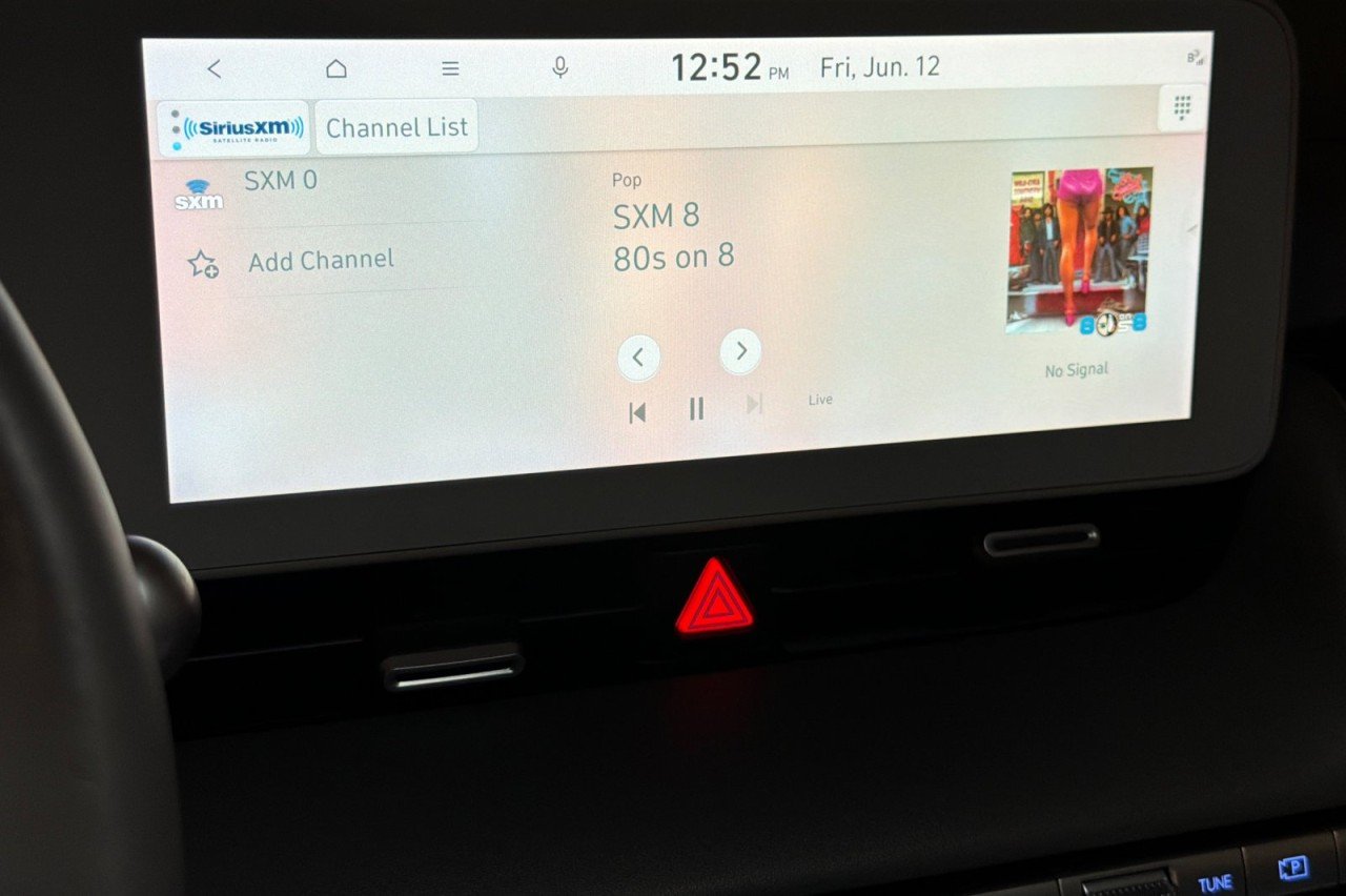 Used 2024 GRAY Hyundai Limited image 17