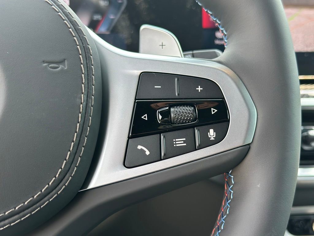 2026 BMW X5 M60i - Photo 31