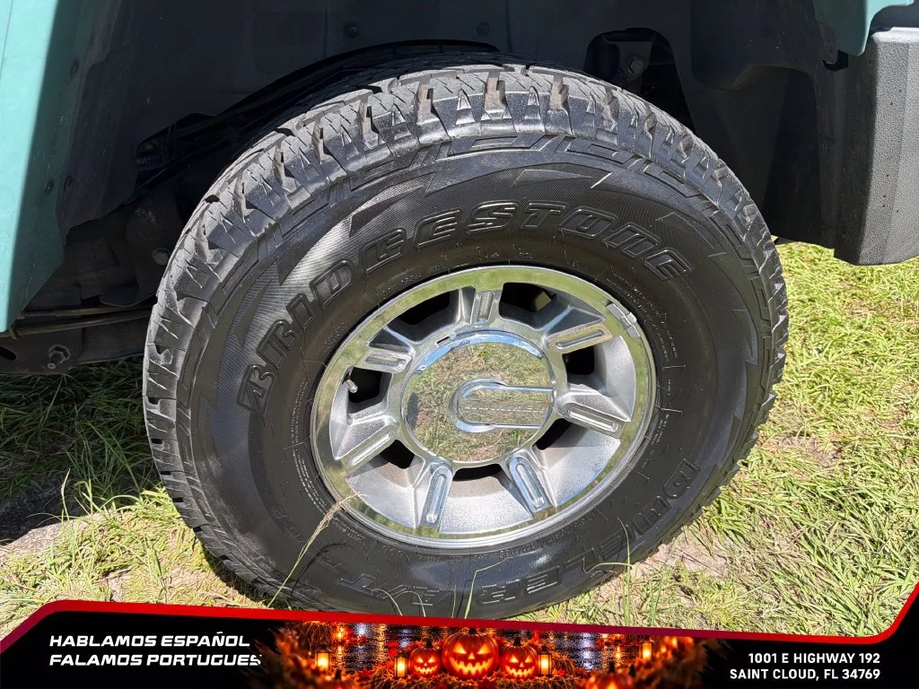 Used 2007 Glacier Blue Metallic HUMMER SUT image 11