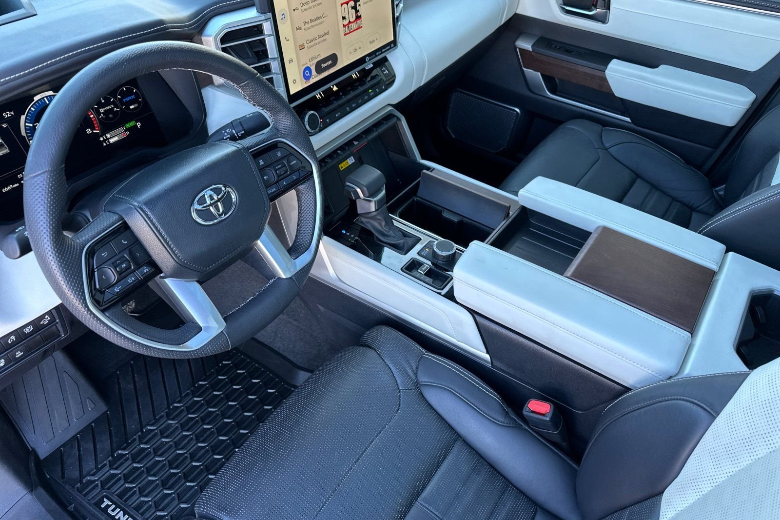 2024 Toyota Tundra Capstone - Photo 10
