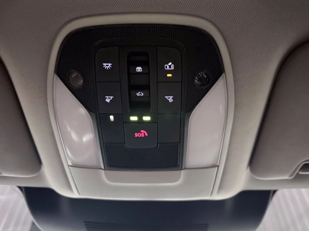 Used 2023 Blue INFINITI Sensory image 24