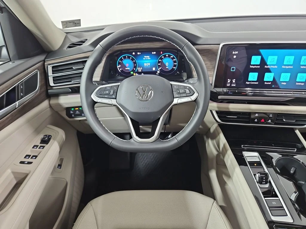 New 2026 White/off-white Volkswagen 2.0T SEL image 13