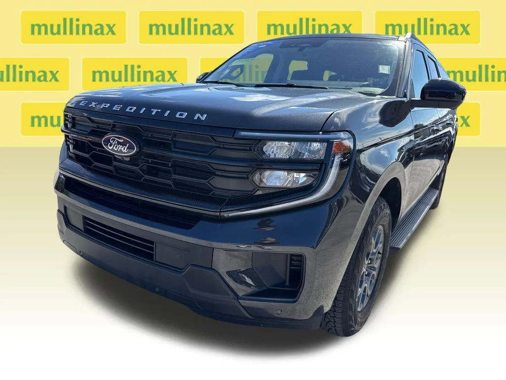 Certified Used 2025 Gray Ford Active image 10