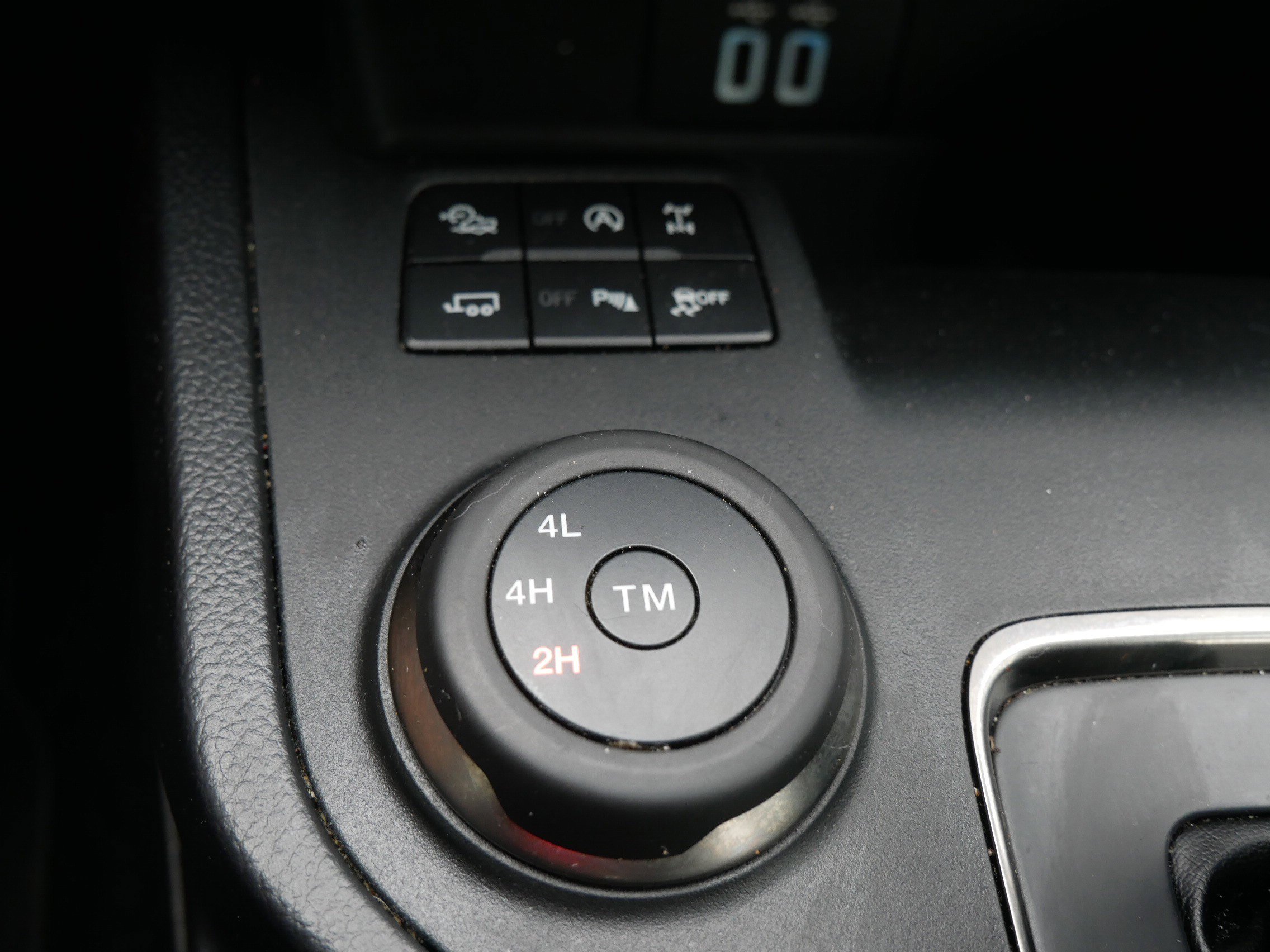 Used 2019 Blue Ford LARIAT image 28