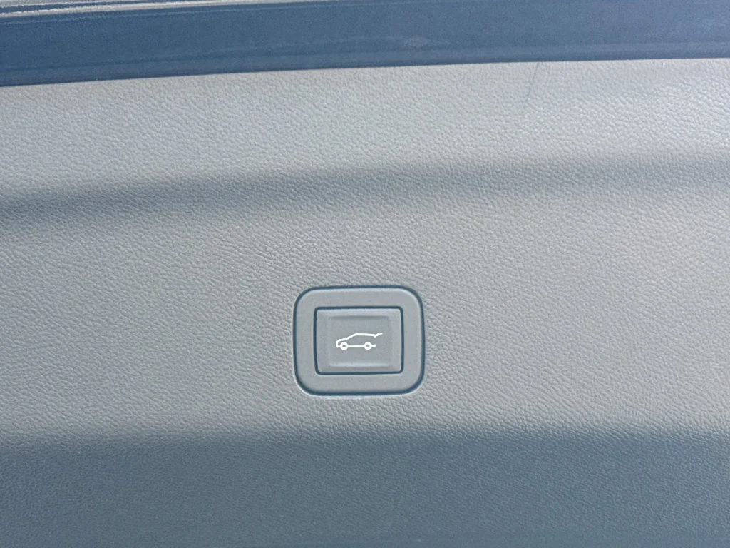 2026 GMC Yukon XL Denali - Photo 35