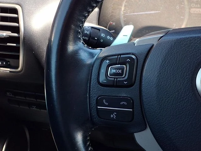 Used 2018 Gray Lexus  image 20