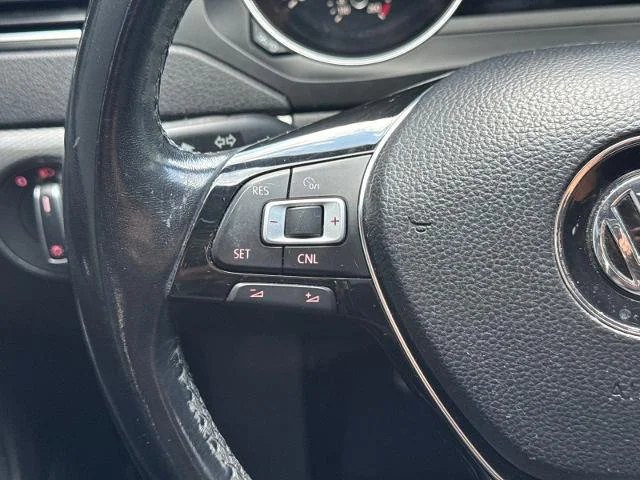 Used 2018 Platinum Gray Metallic Volkswagen  image 18