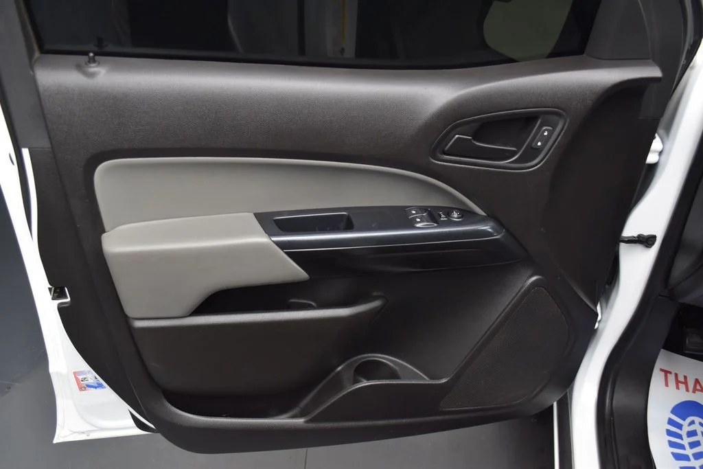 2021 Chevrolet Colorado Work Truck - Photo 17