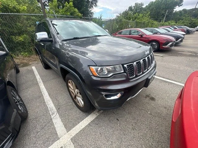 Used 2017 Gray Jeep Limited image 1