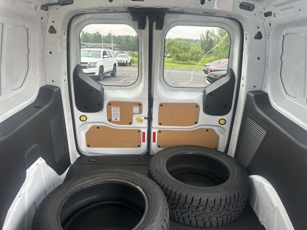 Used 2018 White Ford XLT image 13