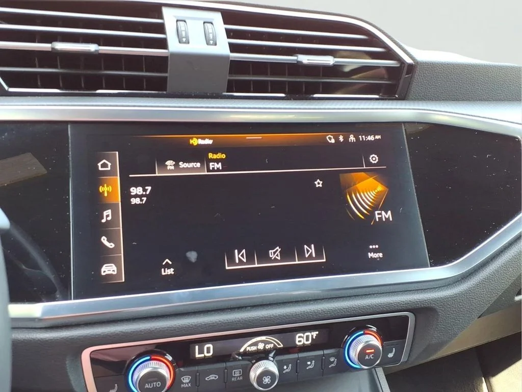 Used 2025  Audi Premium image 4