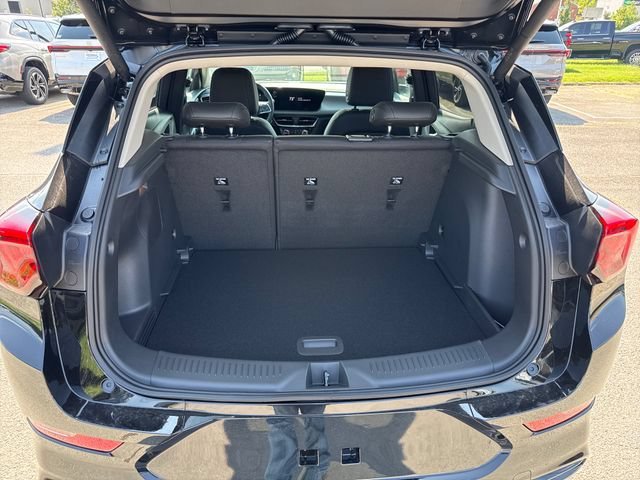 2026 Buick Encore GX Sport Touring - Photo 9