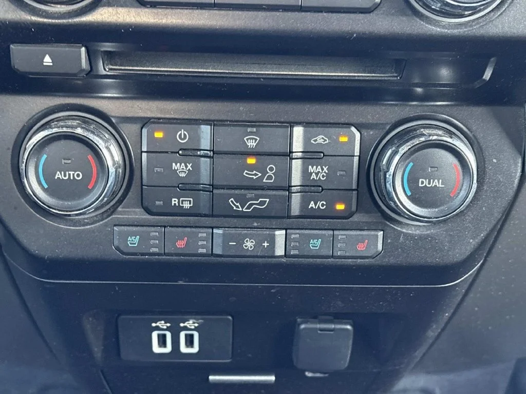 Used 2017 Shadow Black Ford XL image 19