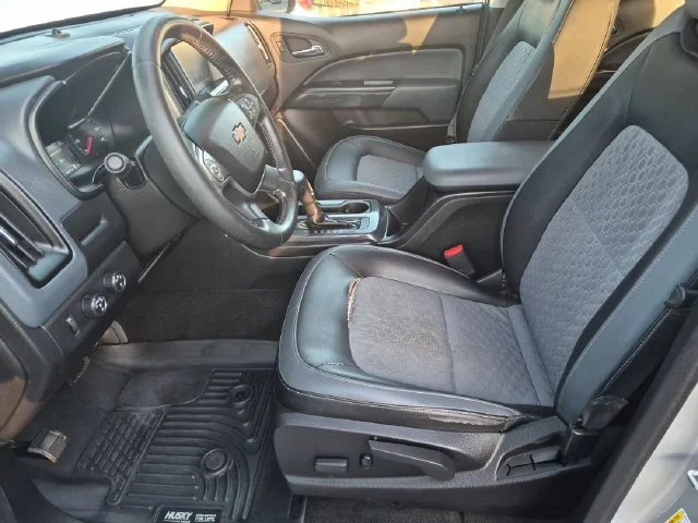 Used 2015 Silver Chevrolet Z71 image 15