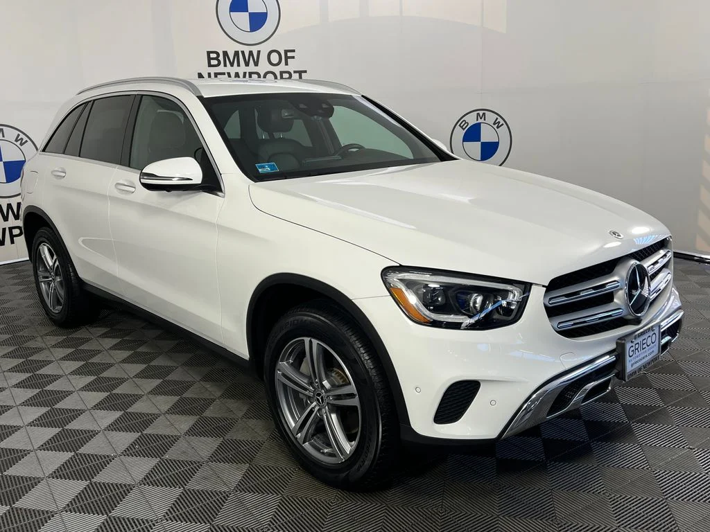 Used 2022  Mercedes-Benz GLC 300 image 1