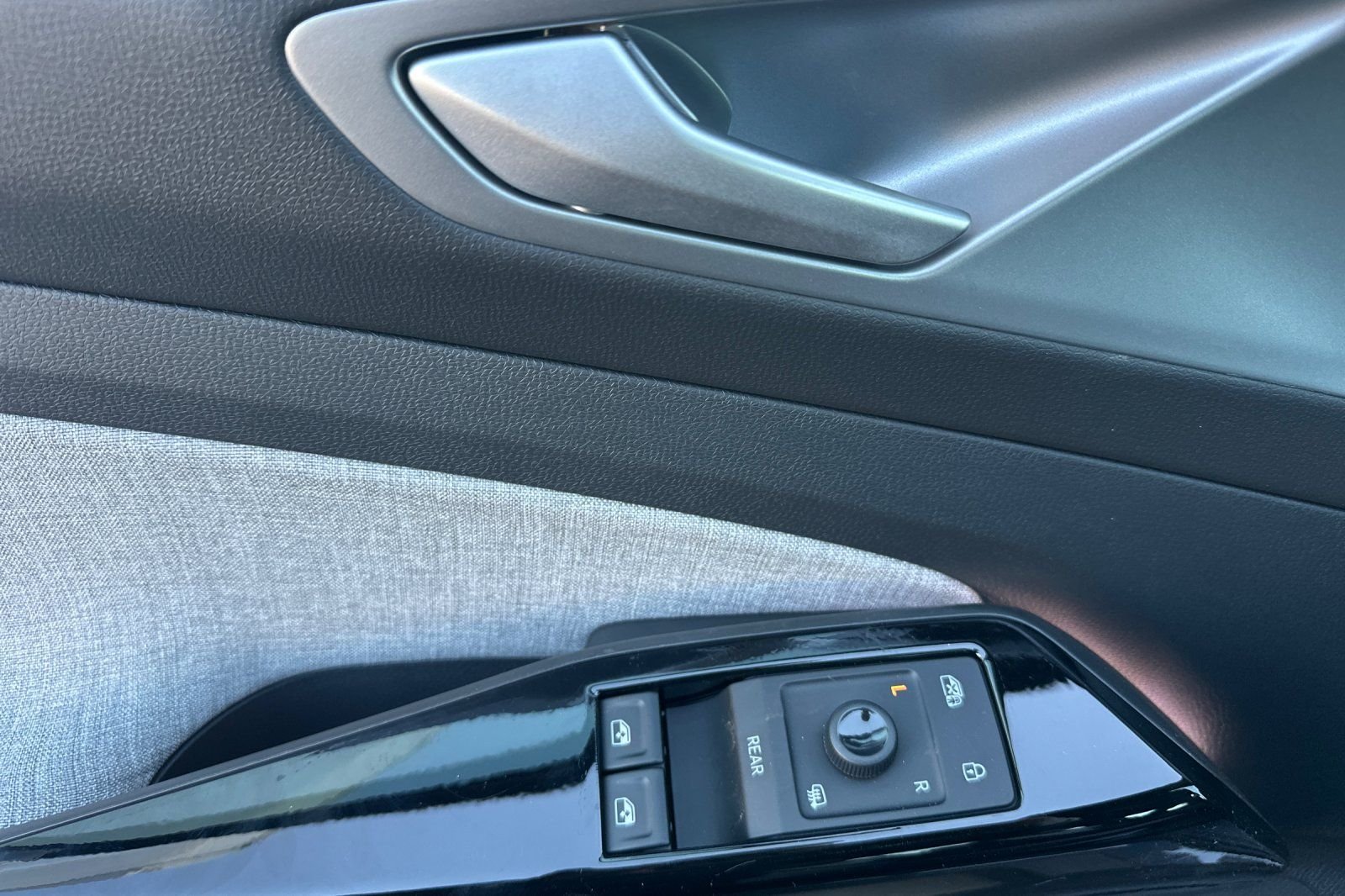 New 2026 Pure Gray Volkswagen Pro image 11