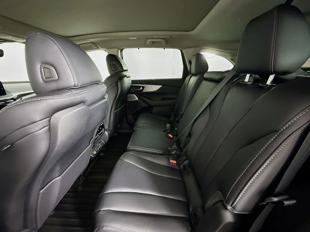 New 2026 Majestic Black Pearl Acura Technology Package image 21