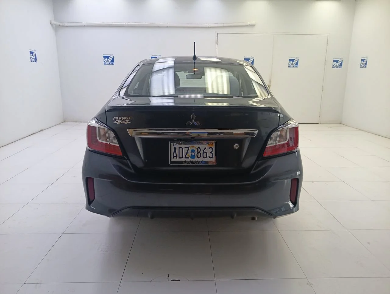 Used 2024 Graphite Gray Mitsubishi ES image 7