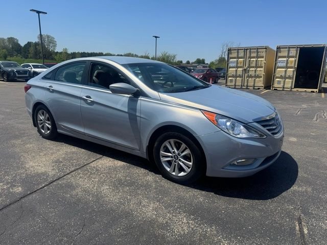 2013 Hyundai Sonata GLS I4 A/T's photo