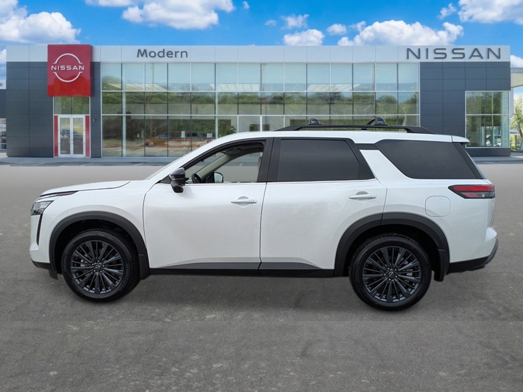 New 2026 Everest White Pearl Tricoat Nissan SL image 2