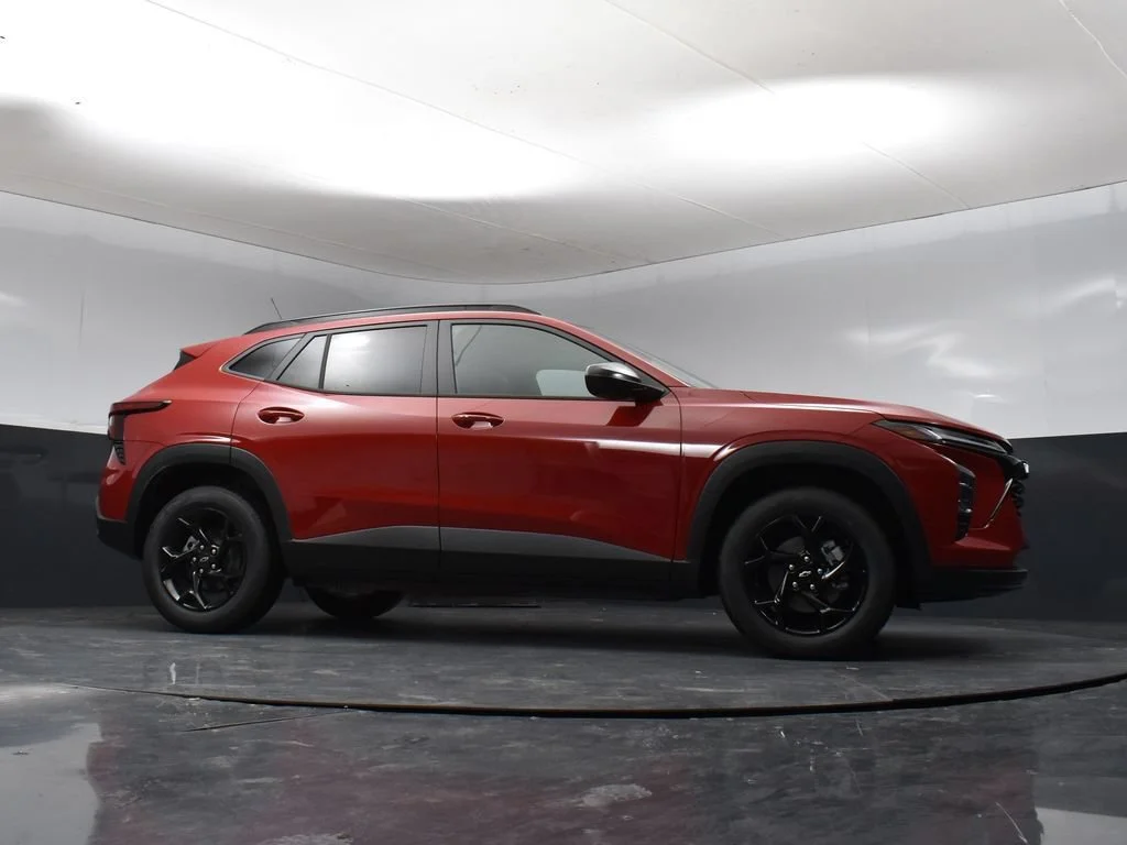 2026 Chevrolet Trax LT - Photo 32